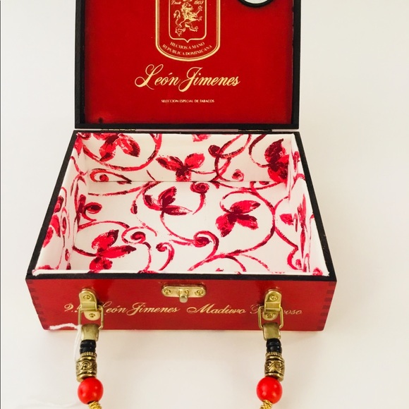 Handmade Cigar Storage Box - Picture 4 of 5